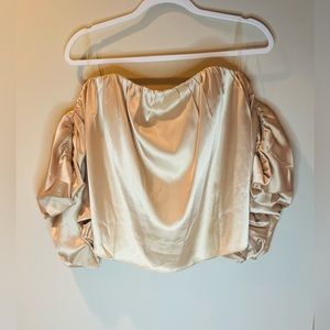Agaci Champagne New Ruffle Off Shoulder
Satin Top ⭐️